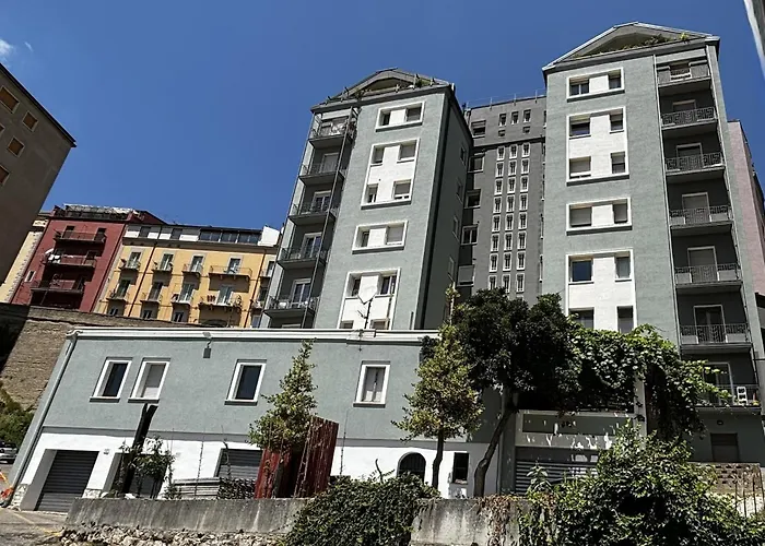 ESSENTIAL HOUSE In Centro Città Con Parcheggio Privato E WIFIAlbergo